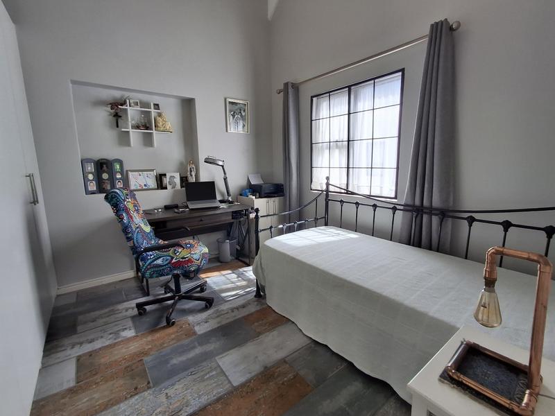 3 Bedroom Property for Sale in Britannia Bay Western Cape